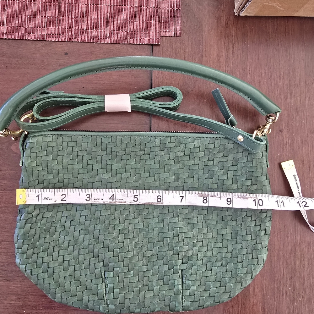 Clare V. Petit Moyen Messenger Evergreen Woven Zig Zag - Picture 6 of 9